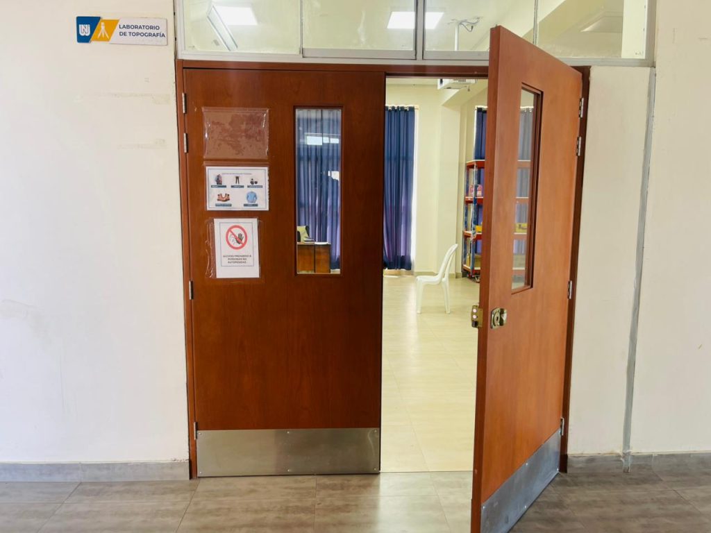 ENTRADA_LAB. TOPOGRAFÍA IC