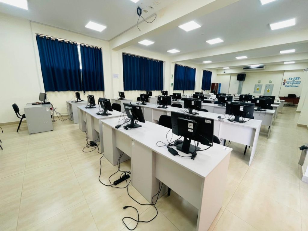 INTERIOR_LAB.COMPUTO IC